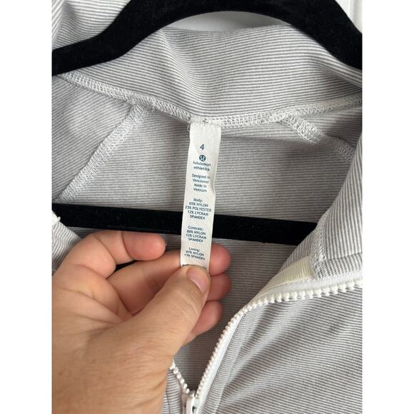 Lululemon Nice Asana Jacket size 4 - Picture 6 of 8